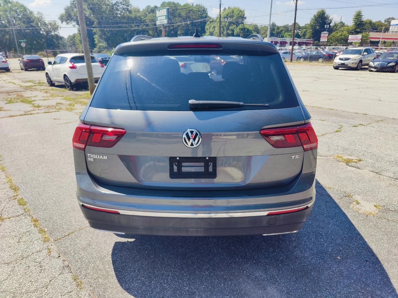 Volkswagen Tiguan SE 2018