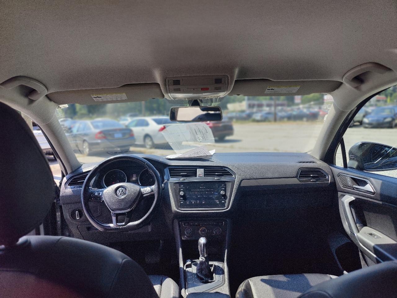 Volkswagen Tiguan SE 2018