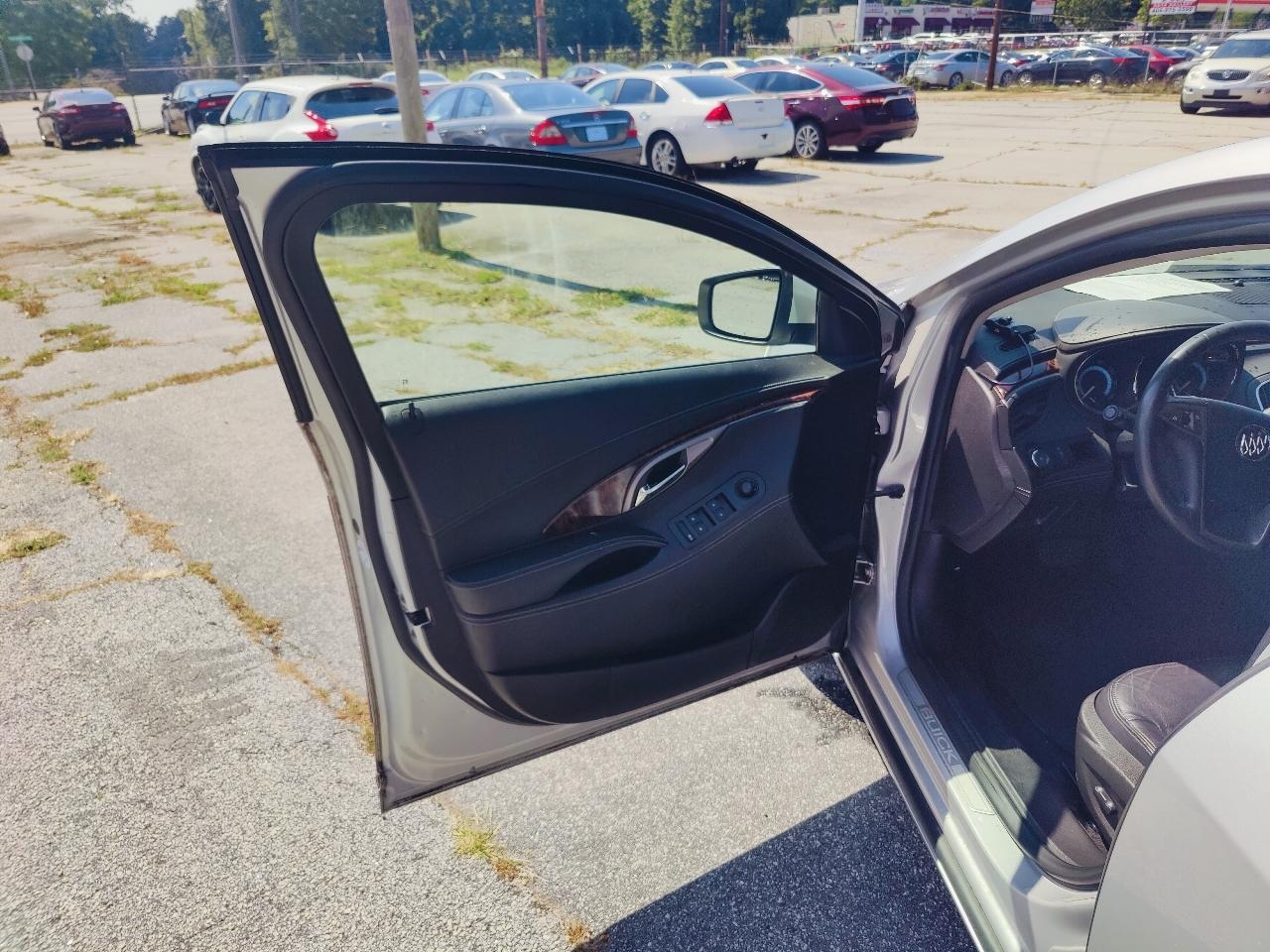 Buick LaCrosse Leather Package 2012