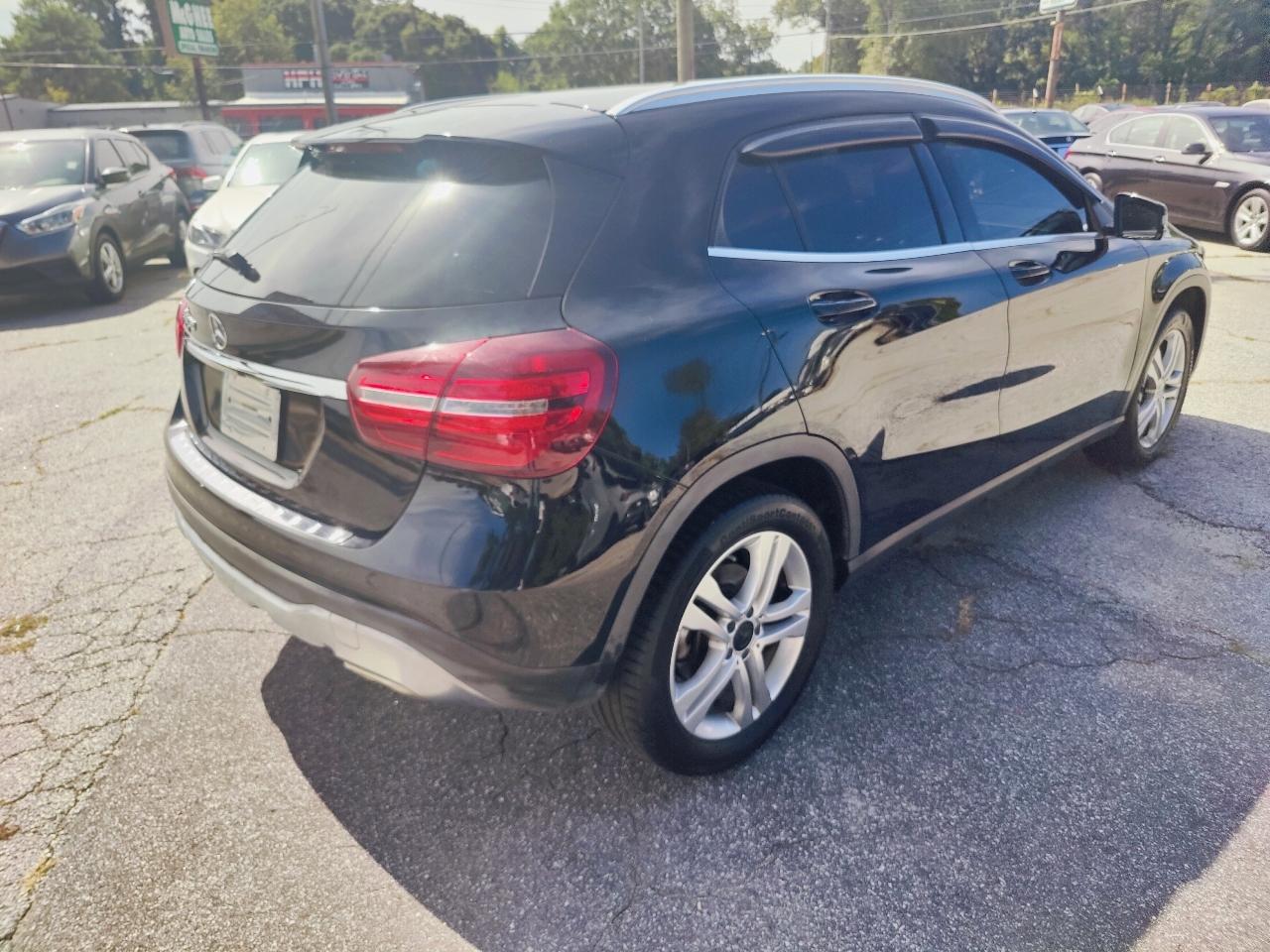 Mercedes-Benz GLA-Class GLA250 2019