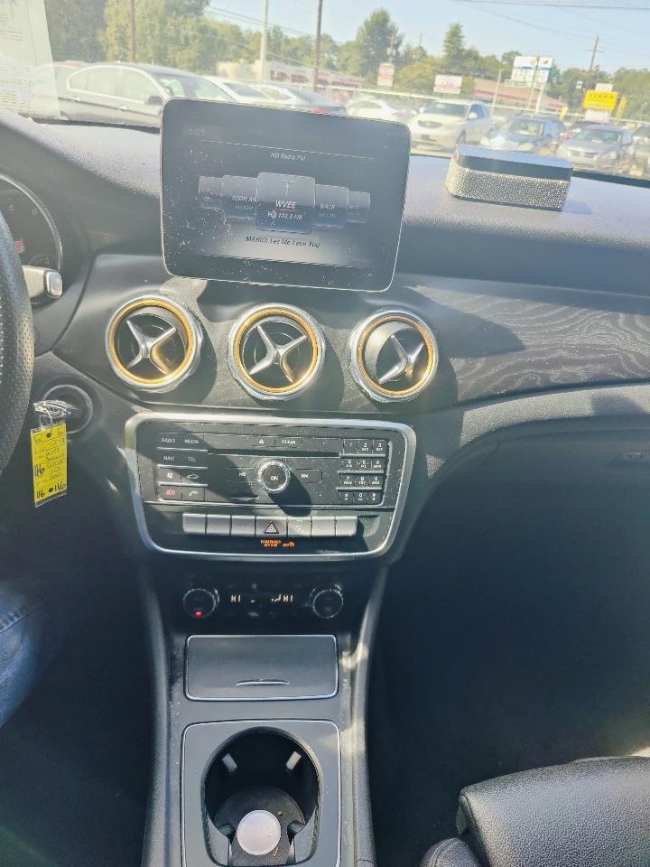 Mercedes-Benz GLA-Class GLA250 2019