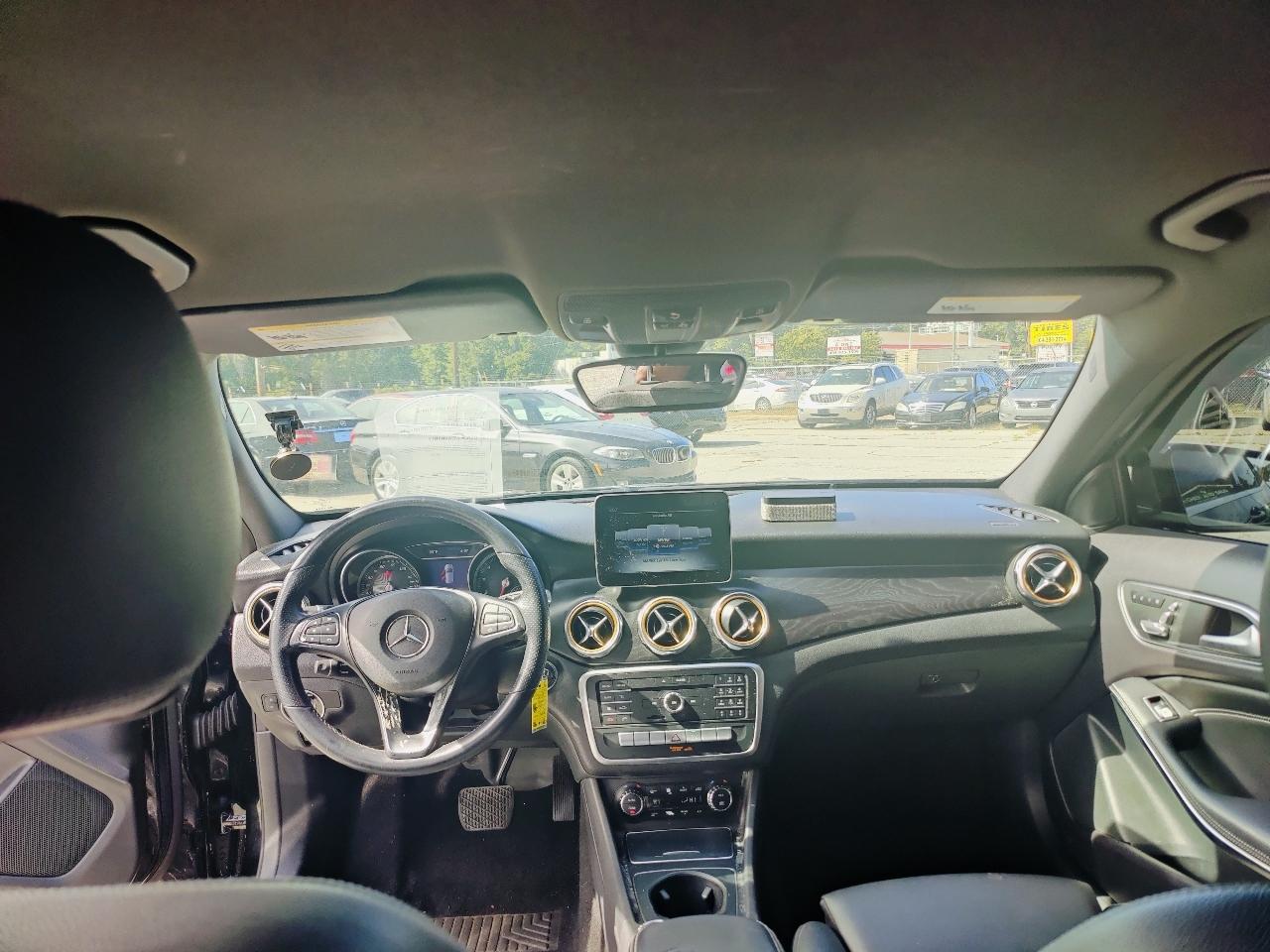 Mercedes-Benz GLA-Class GLA250 2019