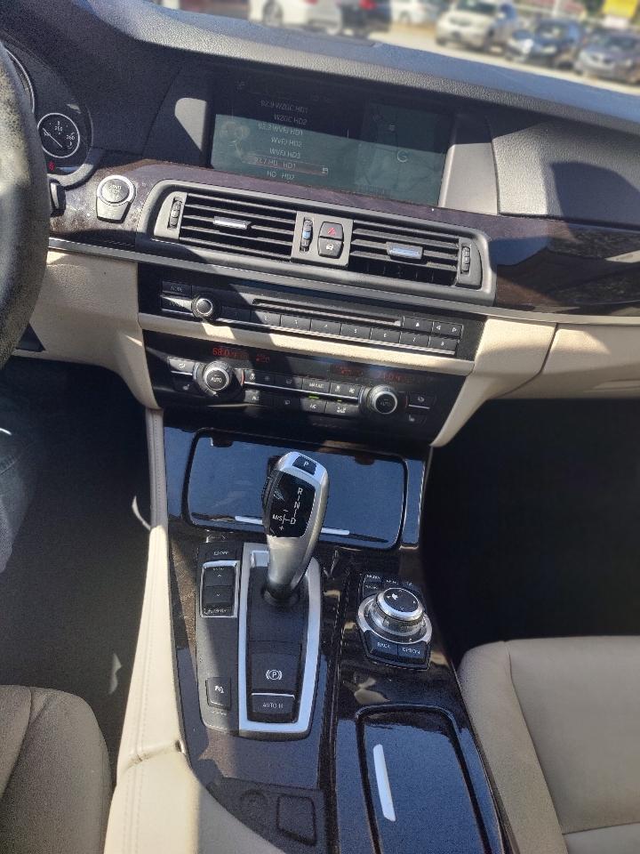 BMW 5-Series 528i 2013