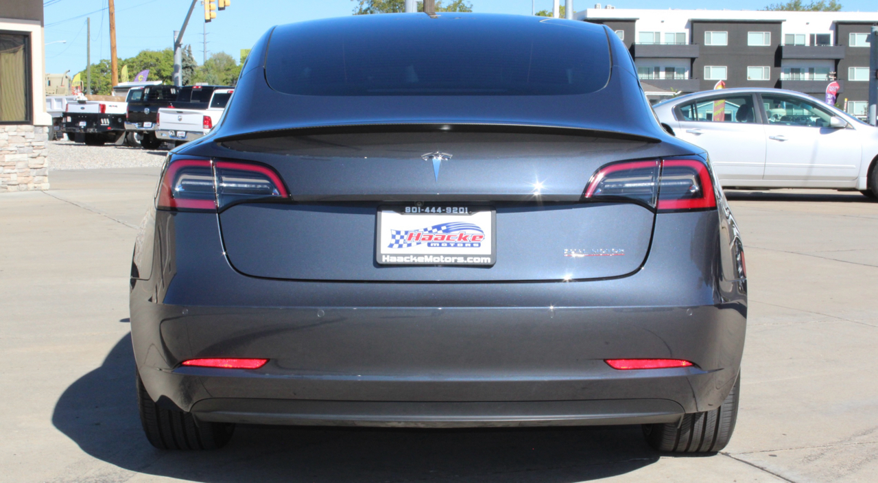 2021 Tesla Model 3 Performance photo 16