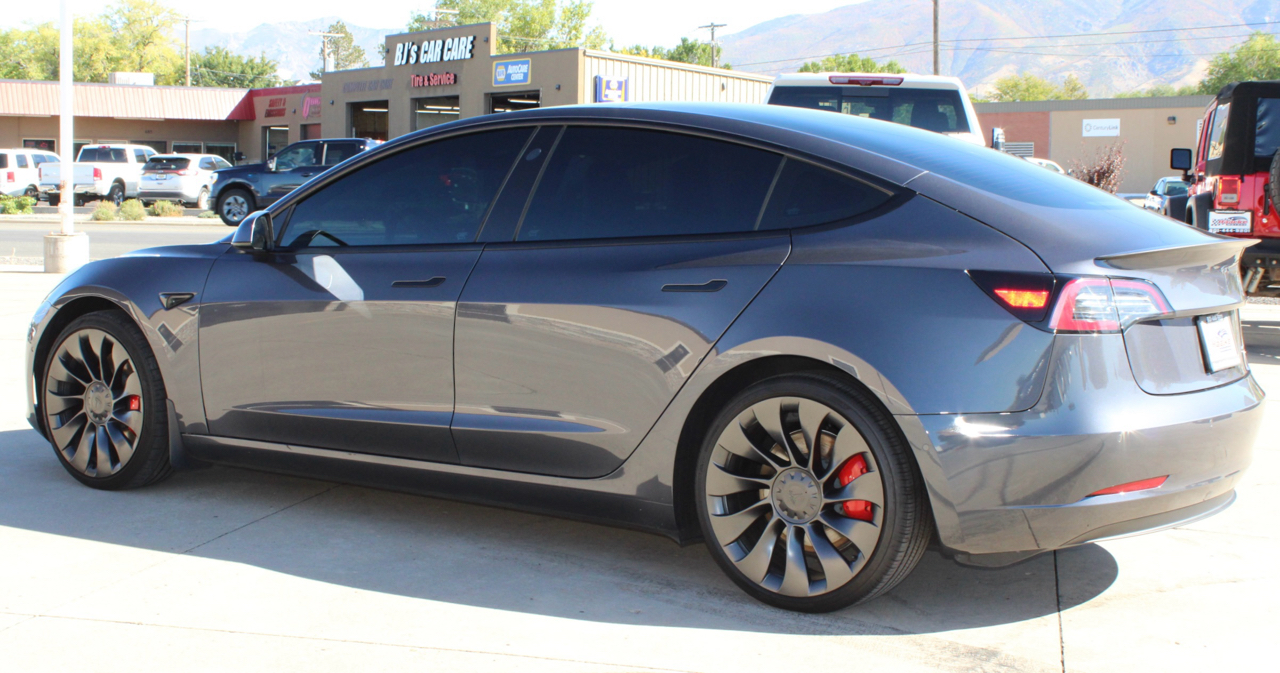 2021 Tesla Model 3 Performance photo 22