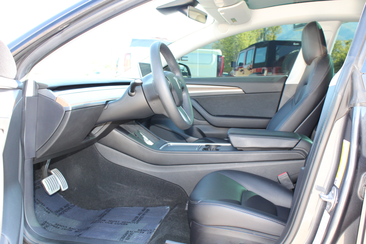 2021 Tesla Model 3 Performance photo 28