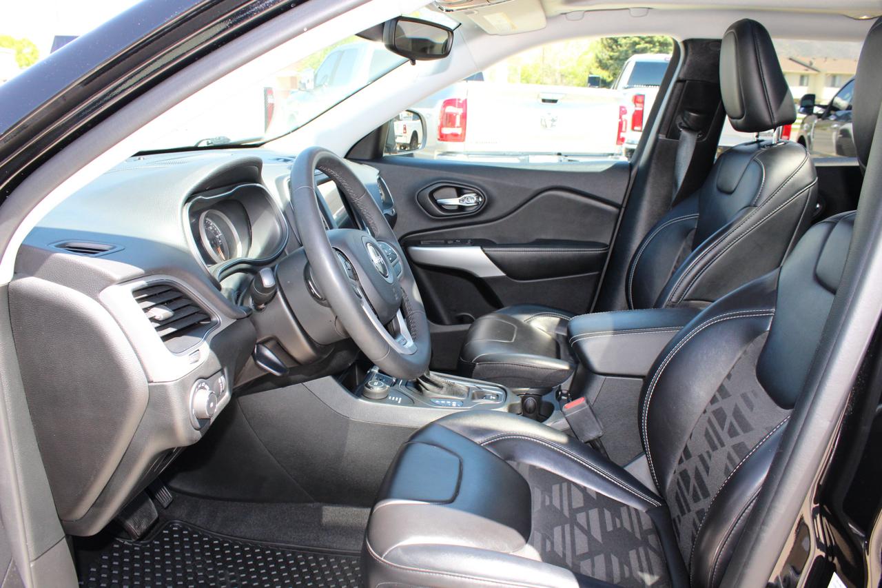 Jeep Cherokee Latitude 4WD 2022