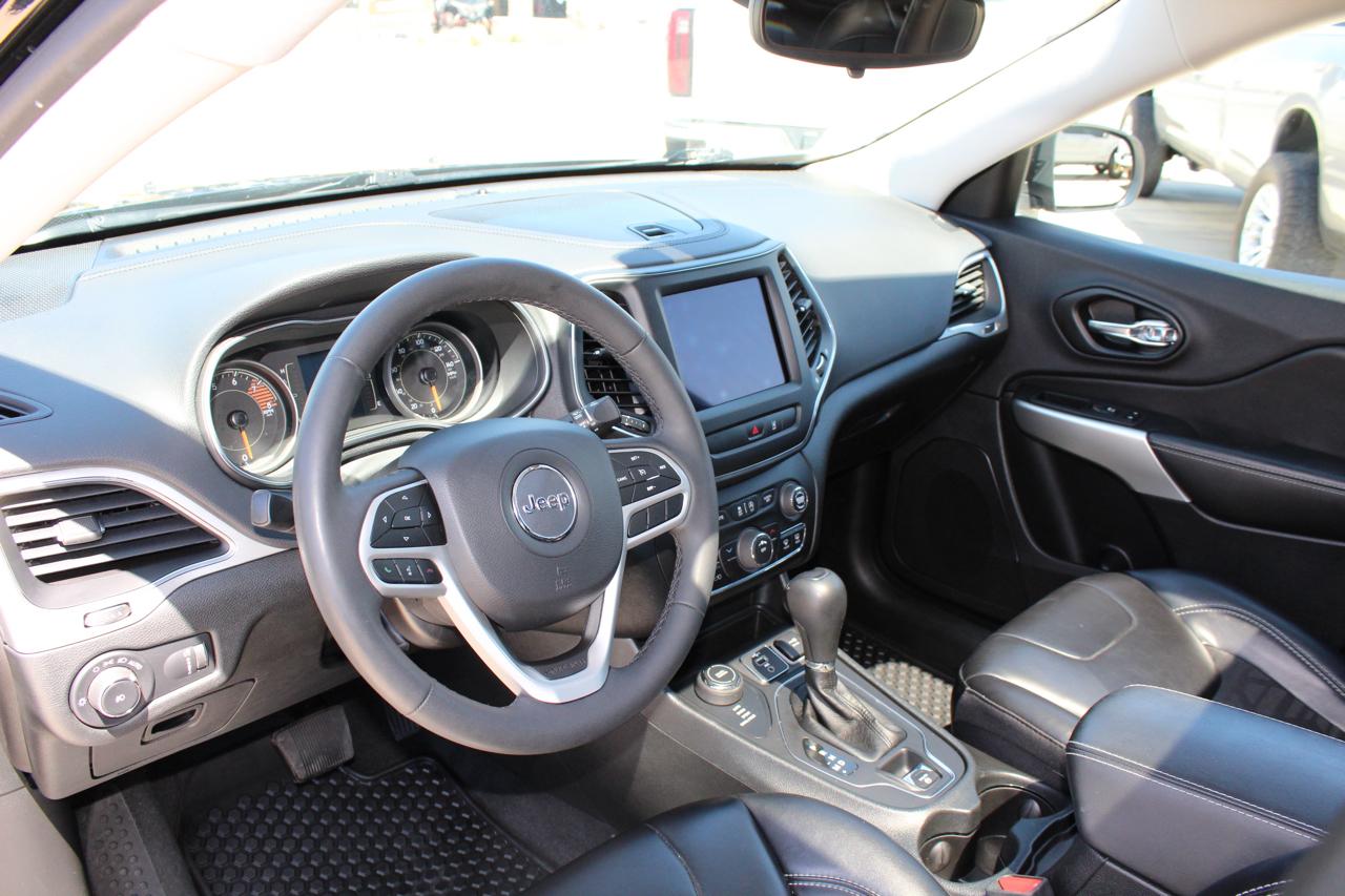 Jeep Cherokee Latitude 4WD 2022