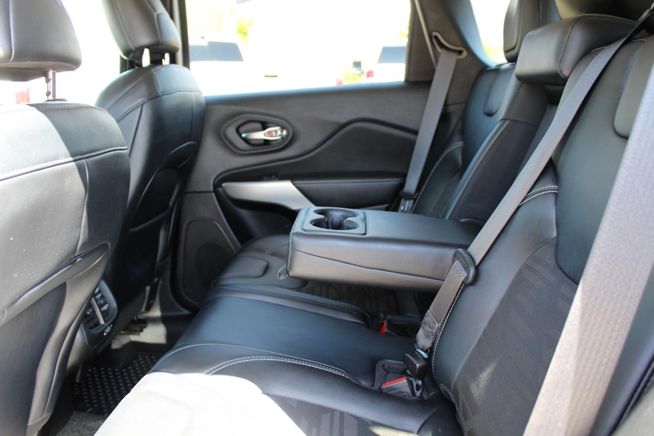 Jeep Cherokee Latitude 4WD 2022