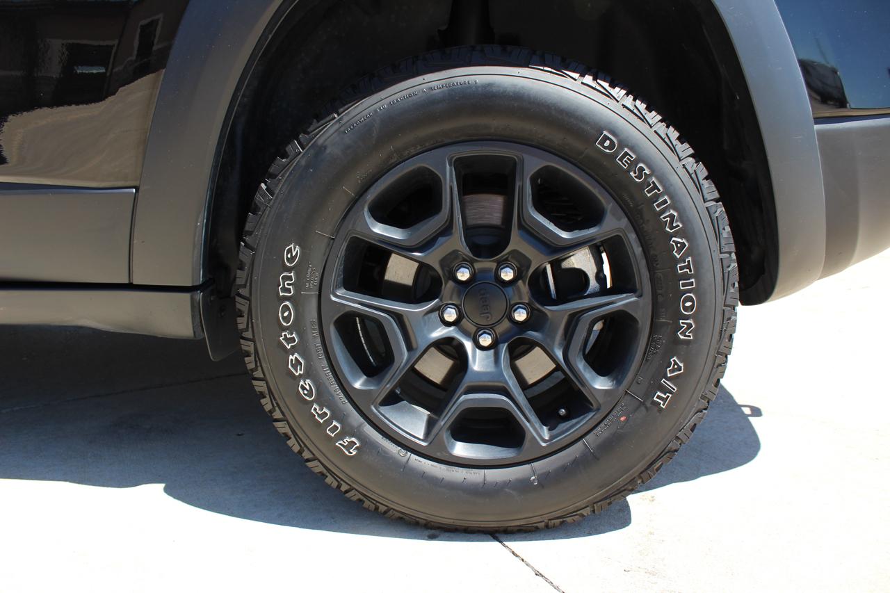Jeep Cherokee Latitude 4WD 2022