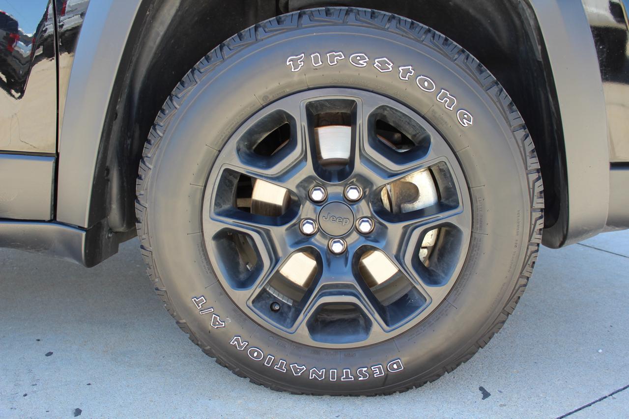 Jeep Cherokee Latitude 4WD 2022