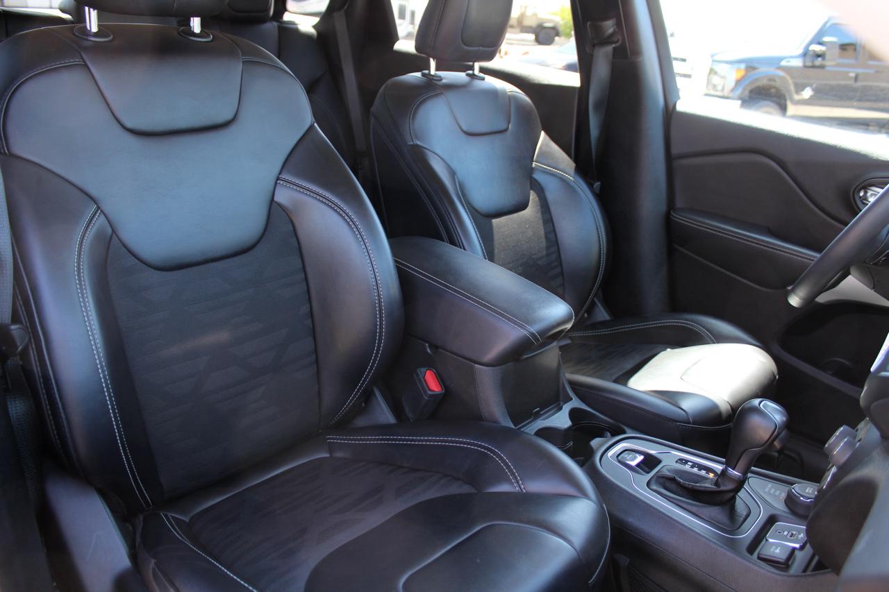 Jeep Cherokee Latitude 4WD 2022