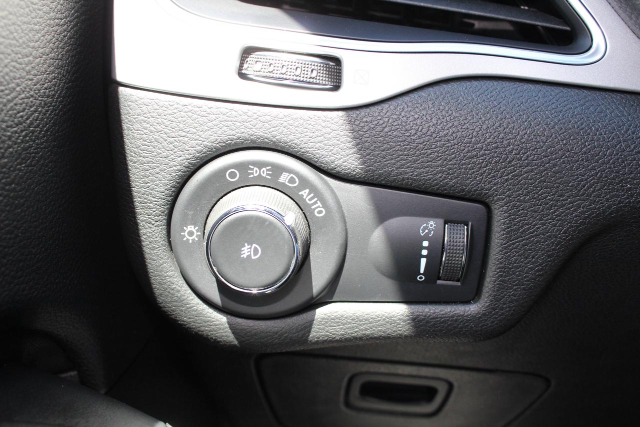 Jeep Cherokee Latitude 4WD 2022