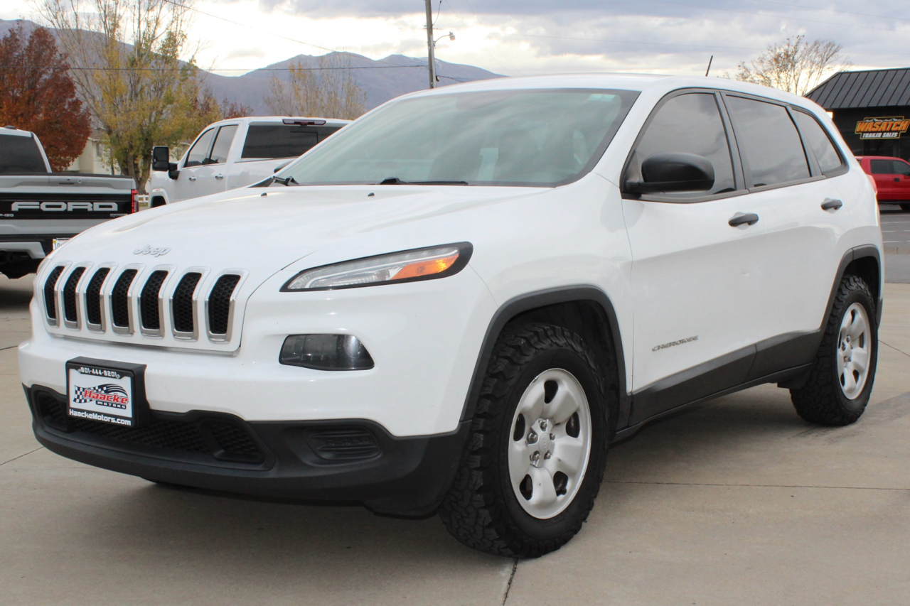 2017 Jeep Cherokee Sport photo 4
