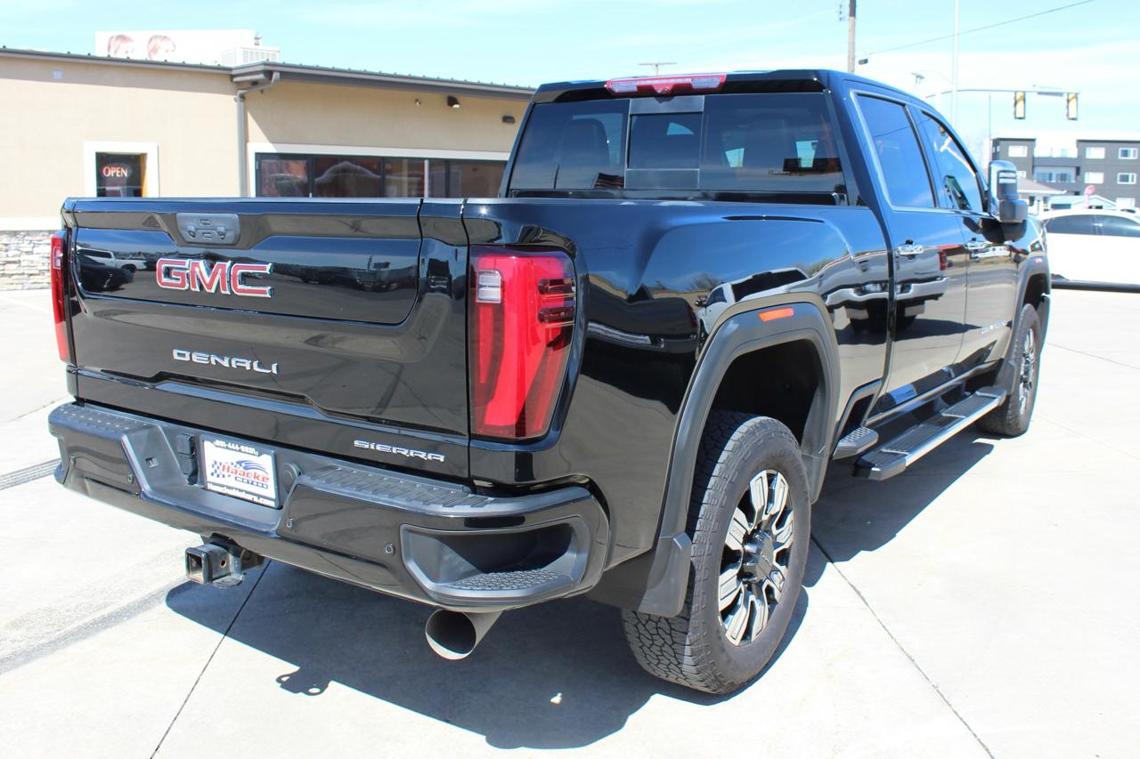 GMC Sierra 3500HD Denali Crew Cab 4WD 2024