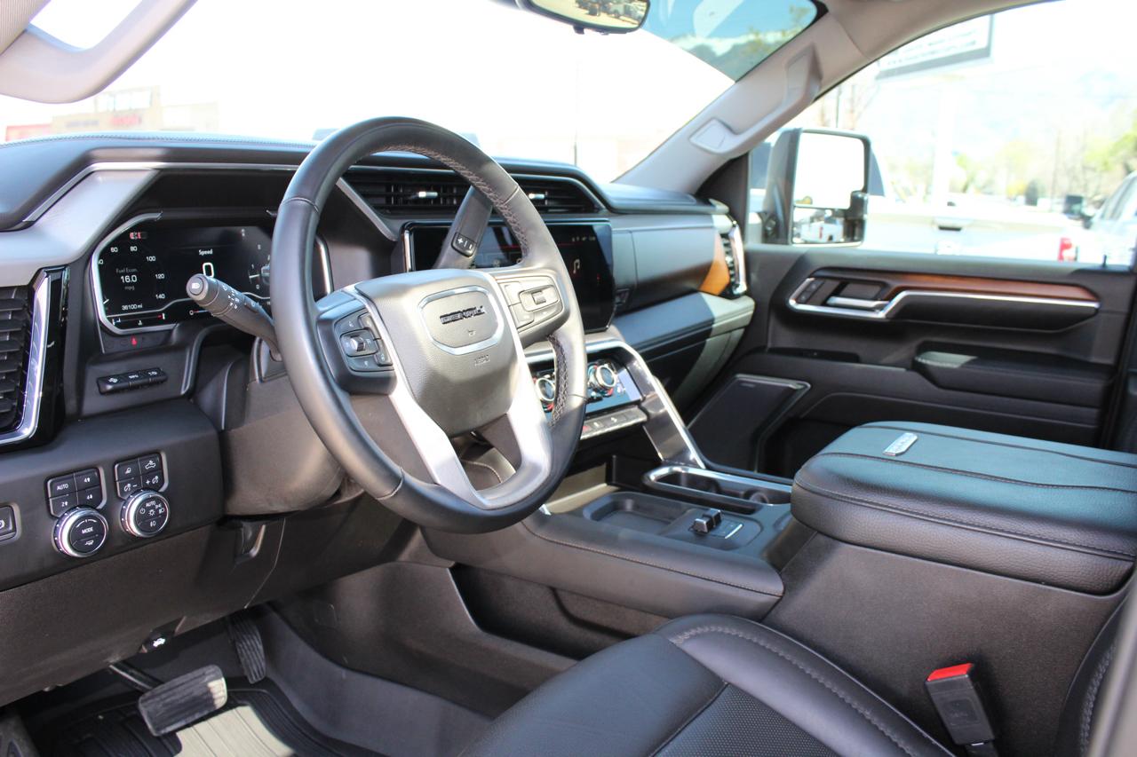 GMC Sierra 3500HD Denali Crew Cab 4WD 2024