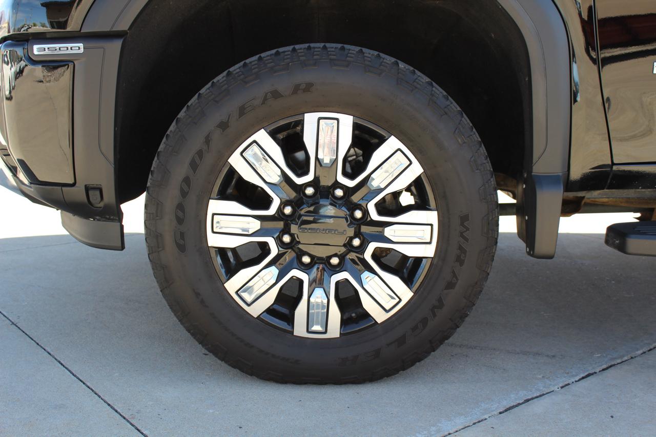 GMC Sierra 3500HD Denali Crew Cab 4WD 2024