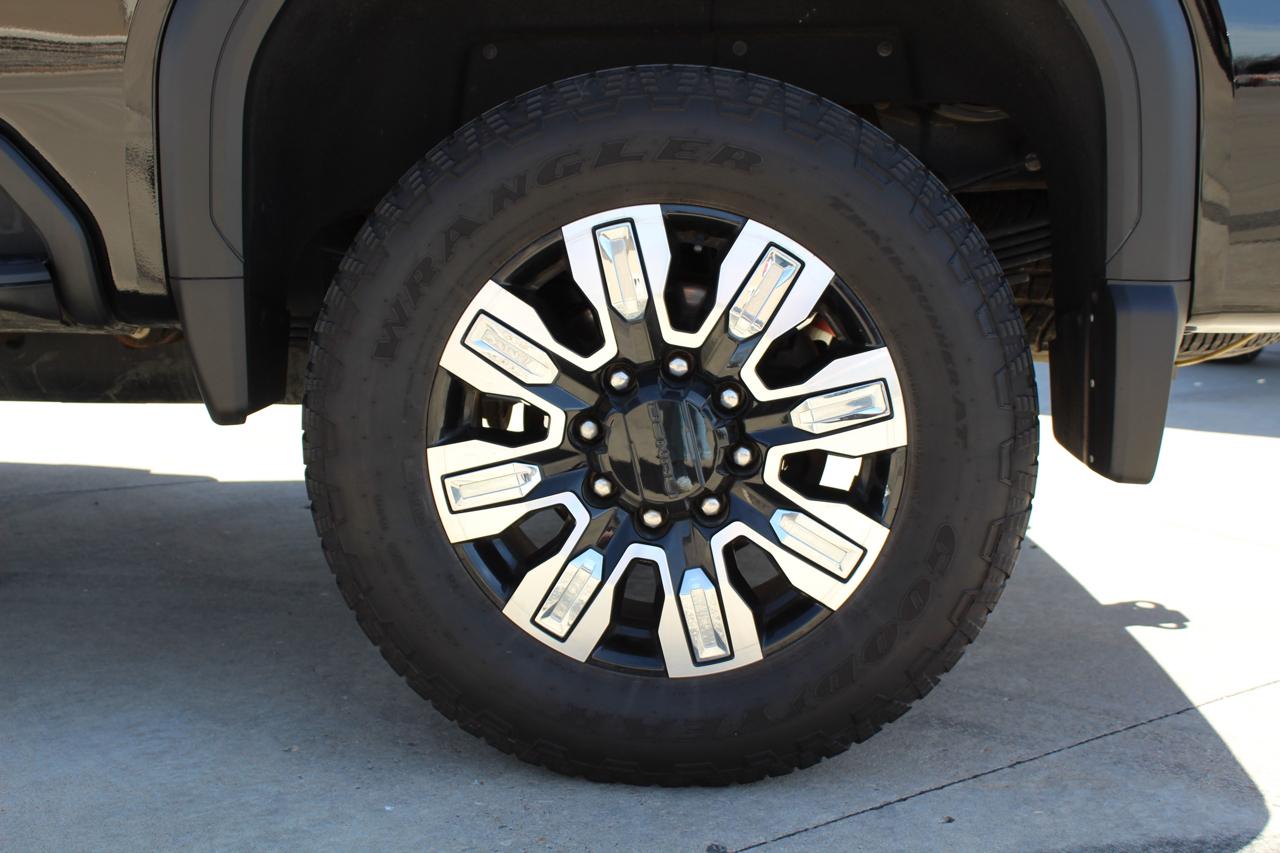 GMC Sierra 3500HD Denali Crew Cab 4WD 2024