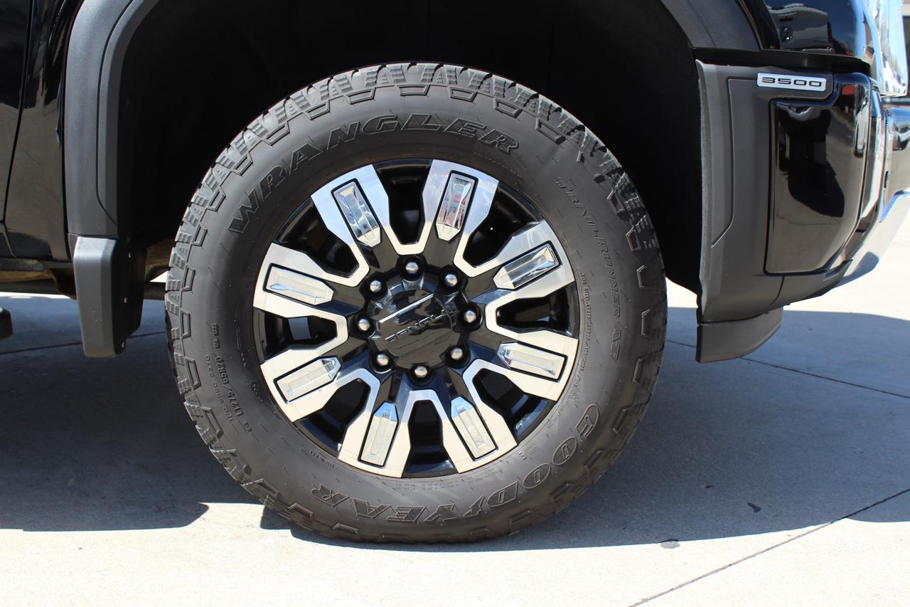 GMC Sierra 3500HD Denali Crew Cab 4WD 2024