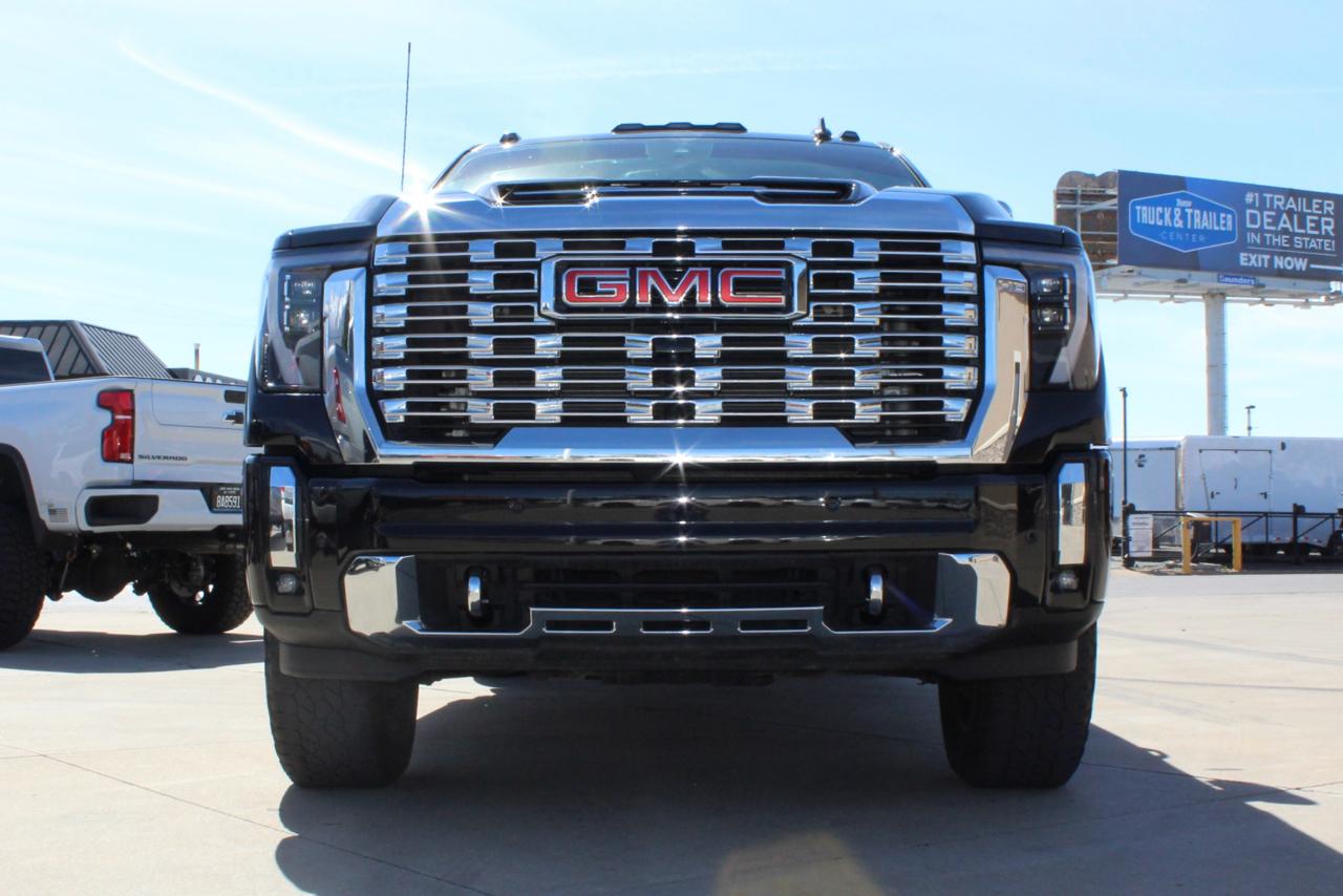 GMC Sierra 3500HD Denali Crew Cab 4WD 2024