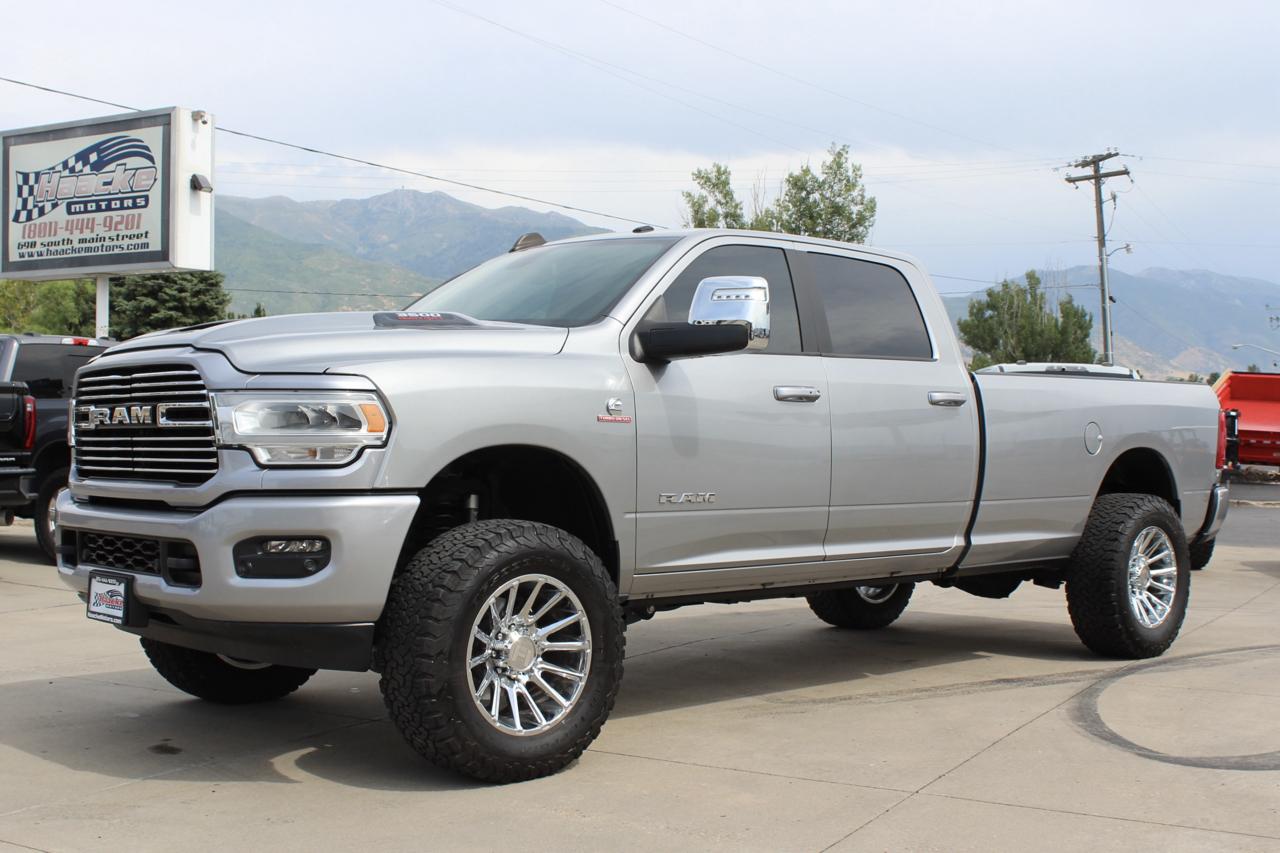RAM 3500 Laramie Crew Cab 4WD 2024