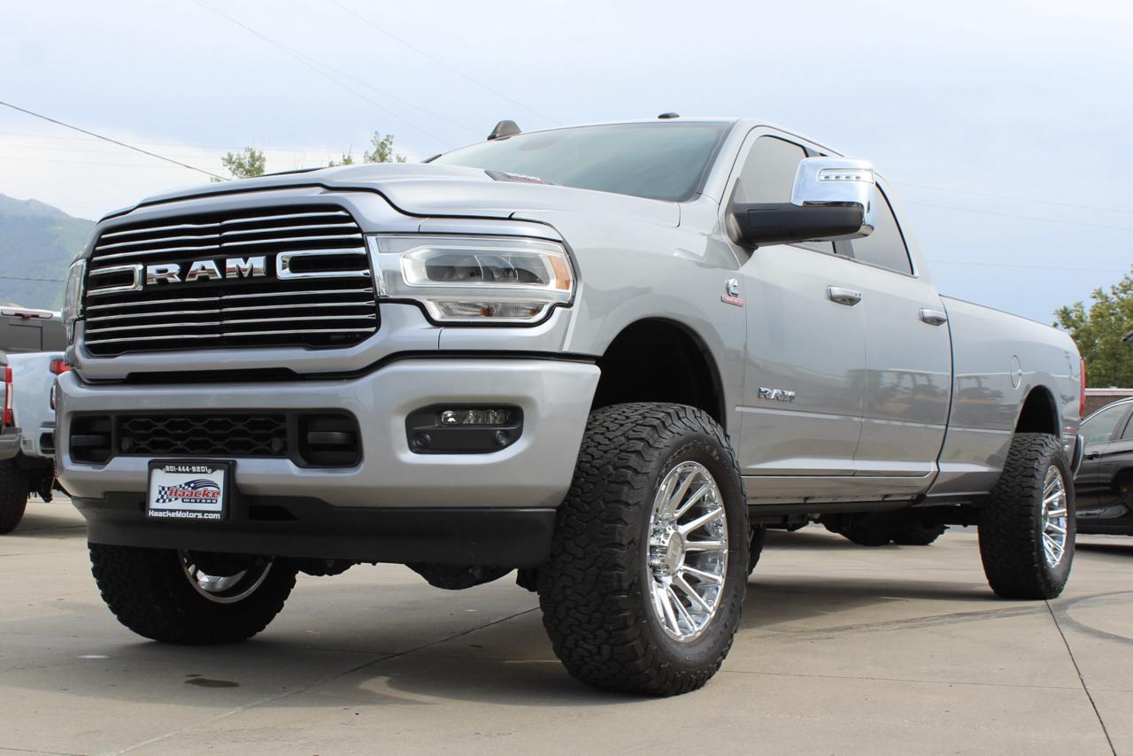 RAM 3500 Laramie Crew Cab 4WD 2024