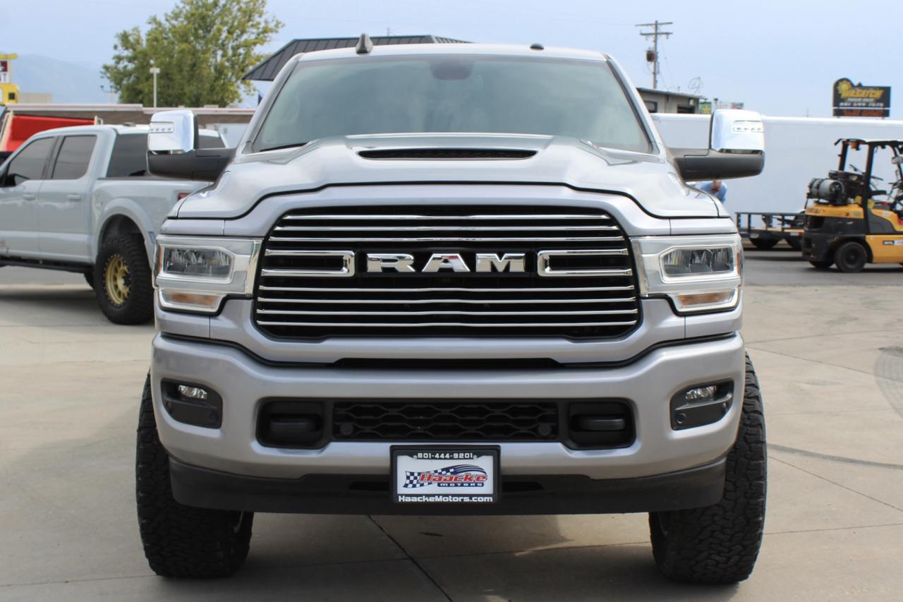 RAM 3500 Laramie Crew Cab 4WD 2024