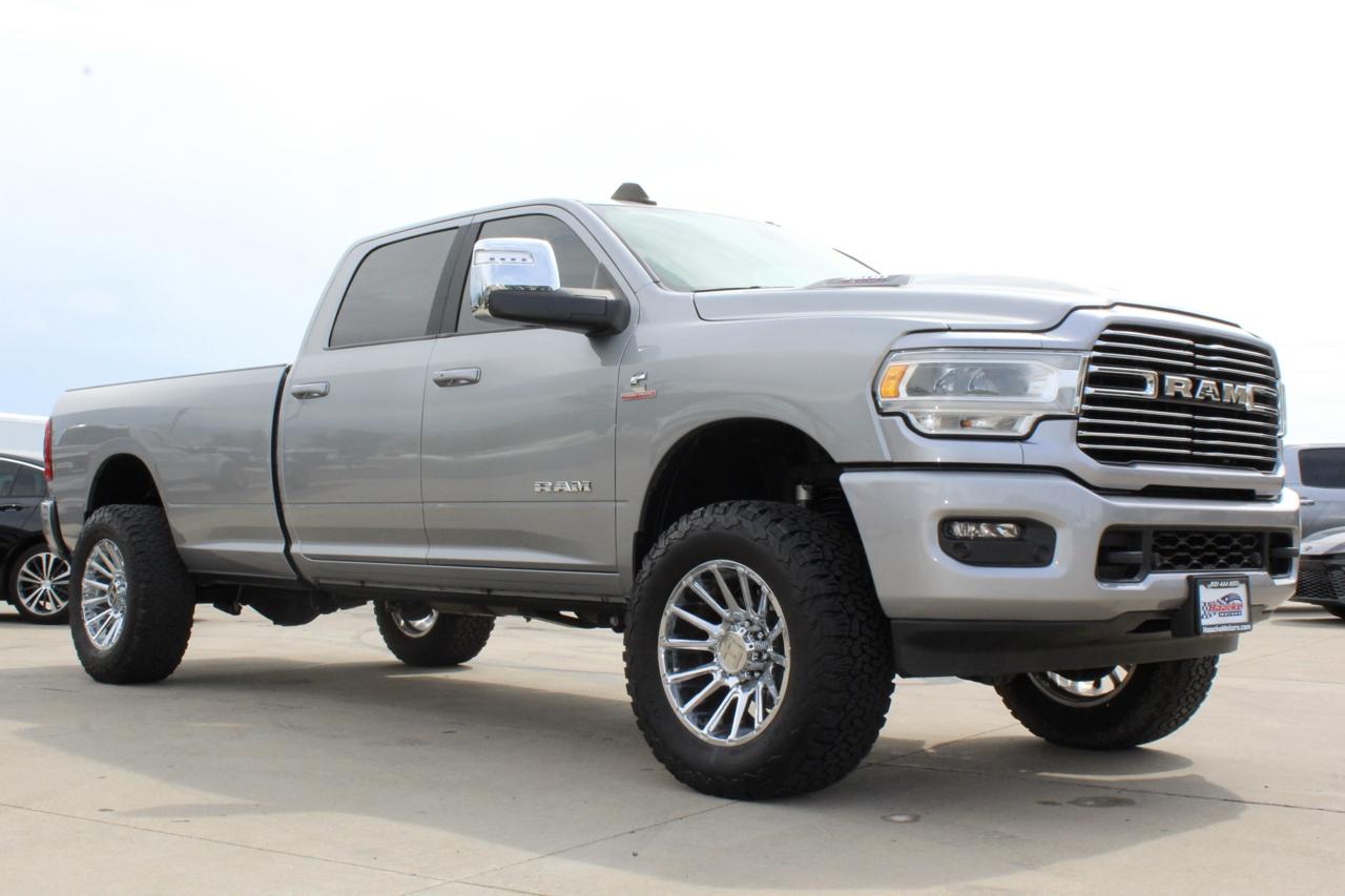 RAM 3500 Laramie Crew Cab 4WD 2024
