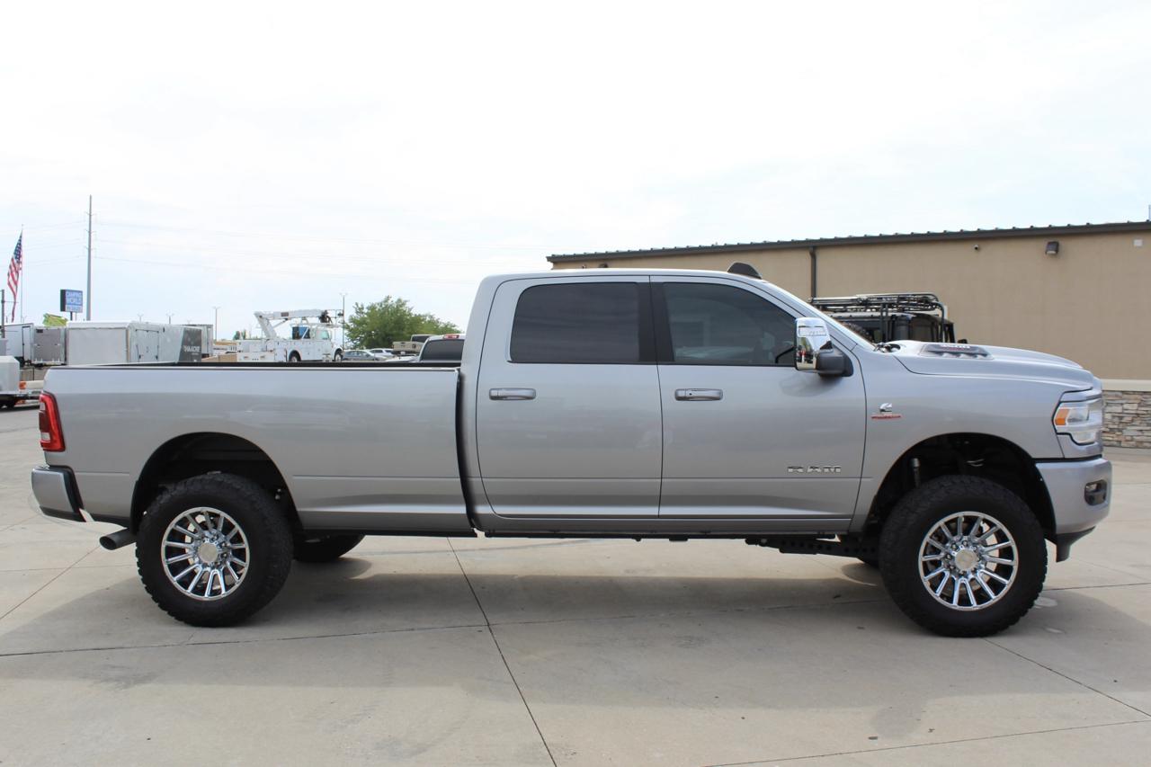 RAM 3500 Laramie Crew Cab 4WD 2024