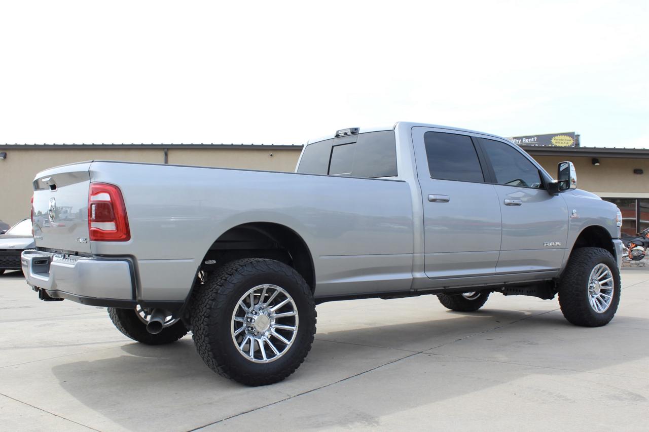RAM 3500 Laramie Crew Cab 4WD 2024