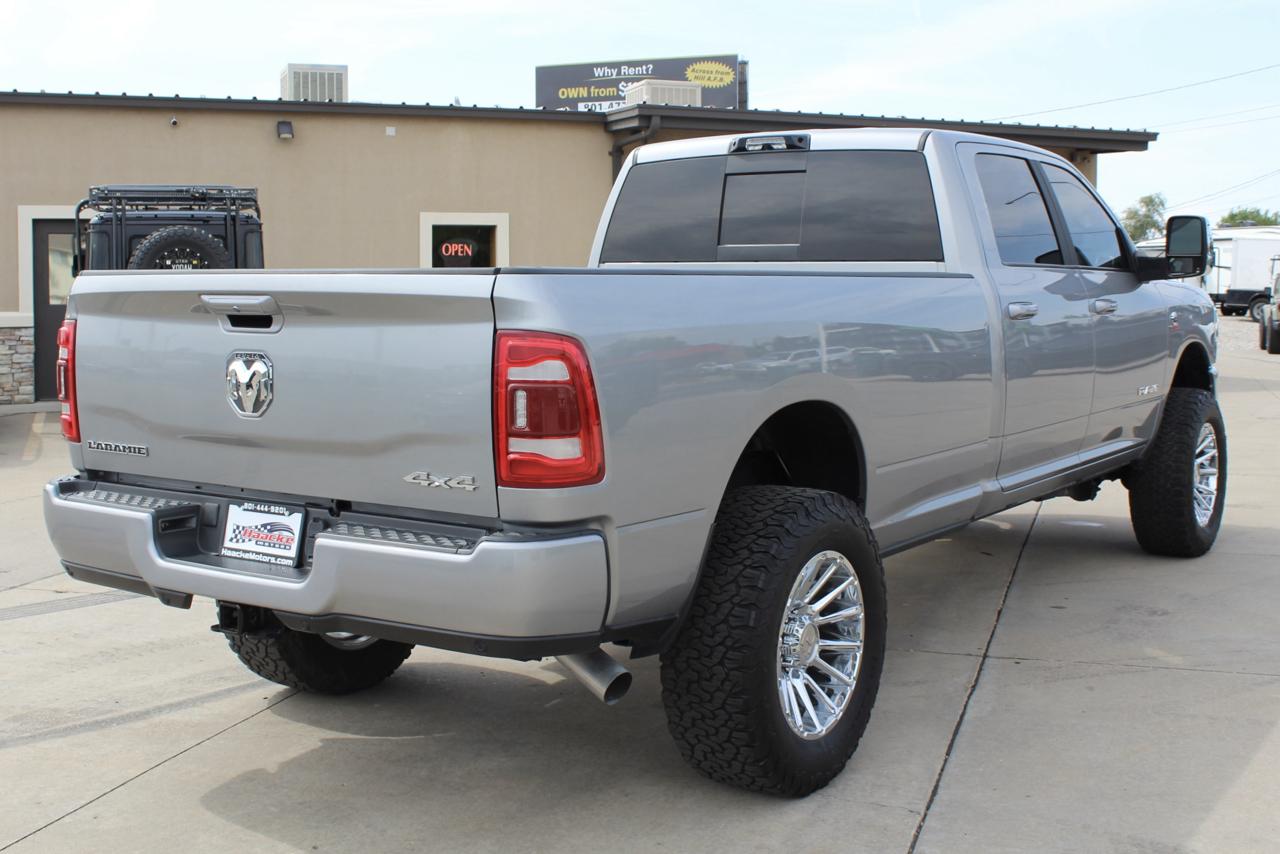 RAM 3500 Laramie Crew Cab 4WD 2024