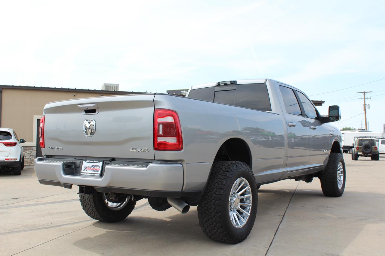 RAM 3500 Laramie Crew Cab 4WD 2024