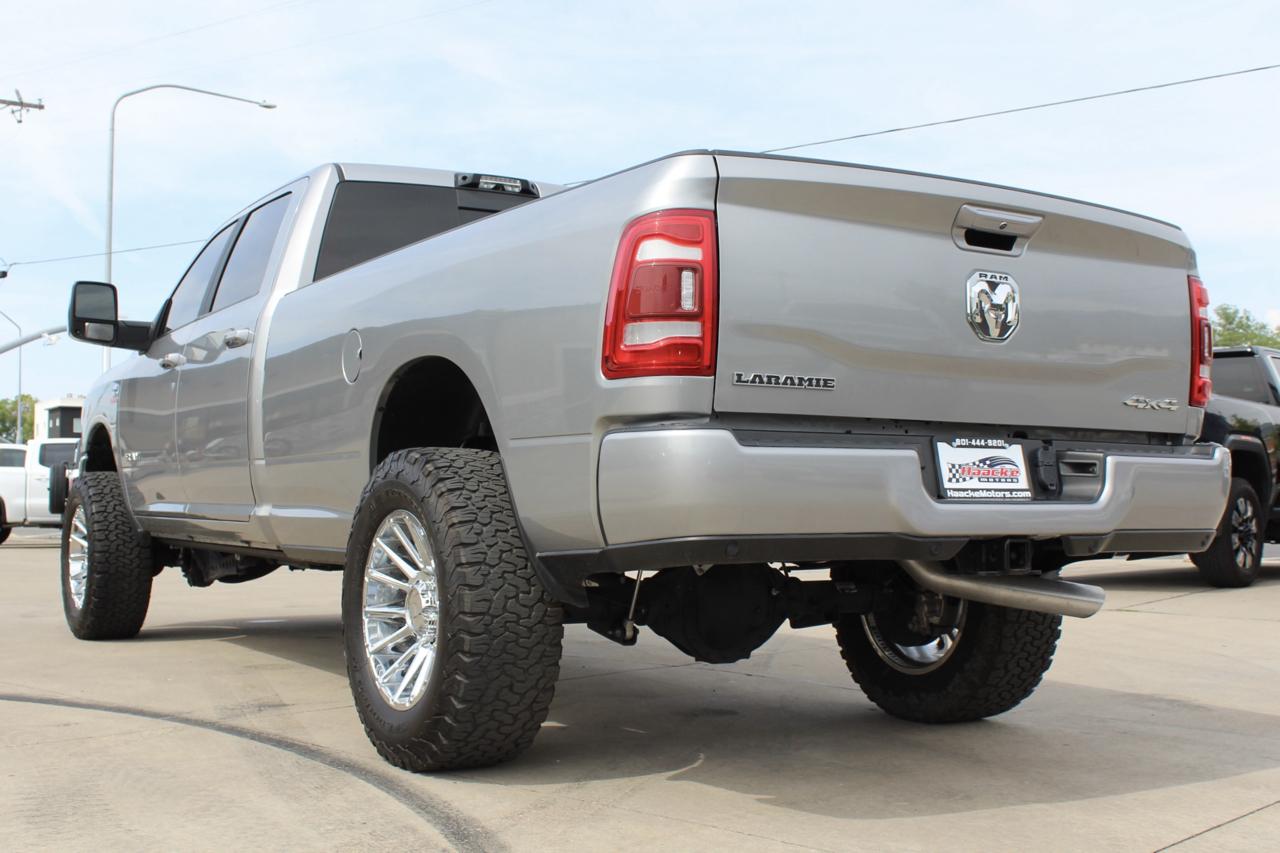 RAM 3500 Laramie Crew Cab 4WD 2024