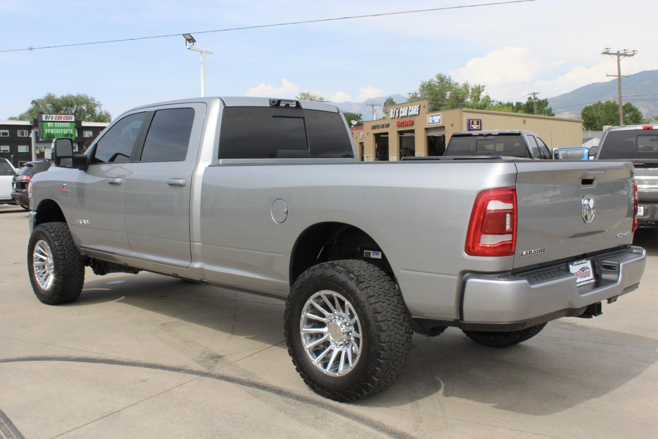RAM 3500 Laramie Crew Cab 4WD 2024