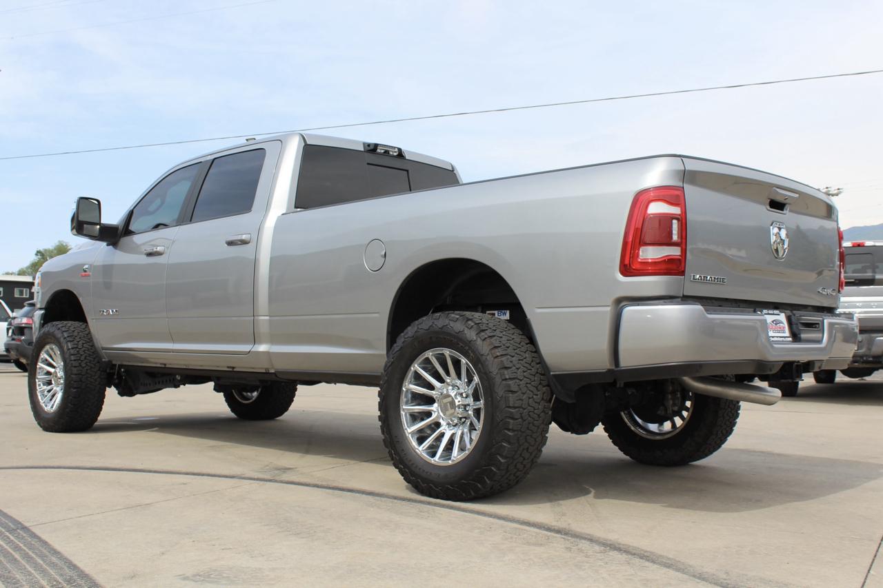 RAM 3500 Laramie Crew Cab 4WD 2024