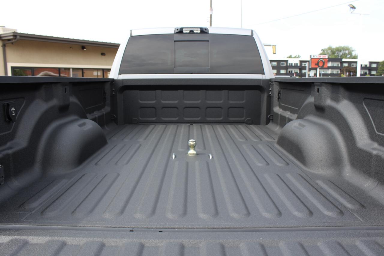RAM 3500 Laramie Crew Cab 4WD 2024