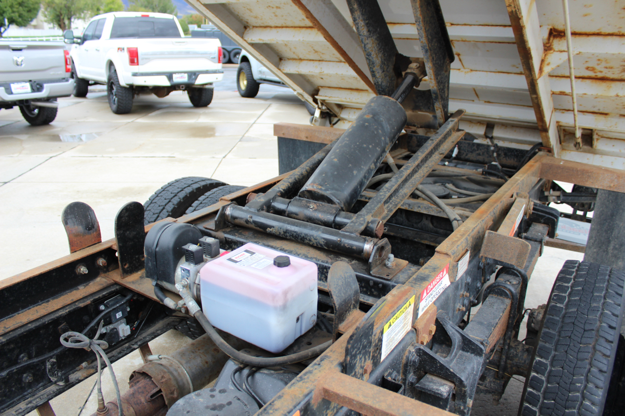 Chevrolet Silverado Medium Duty  2020