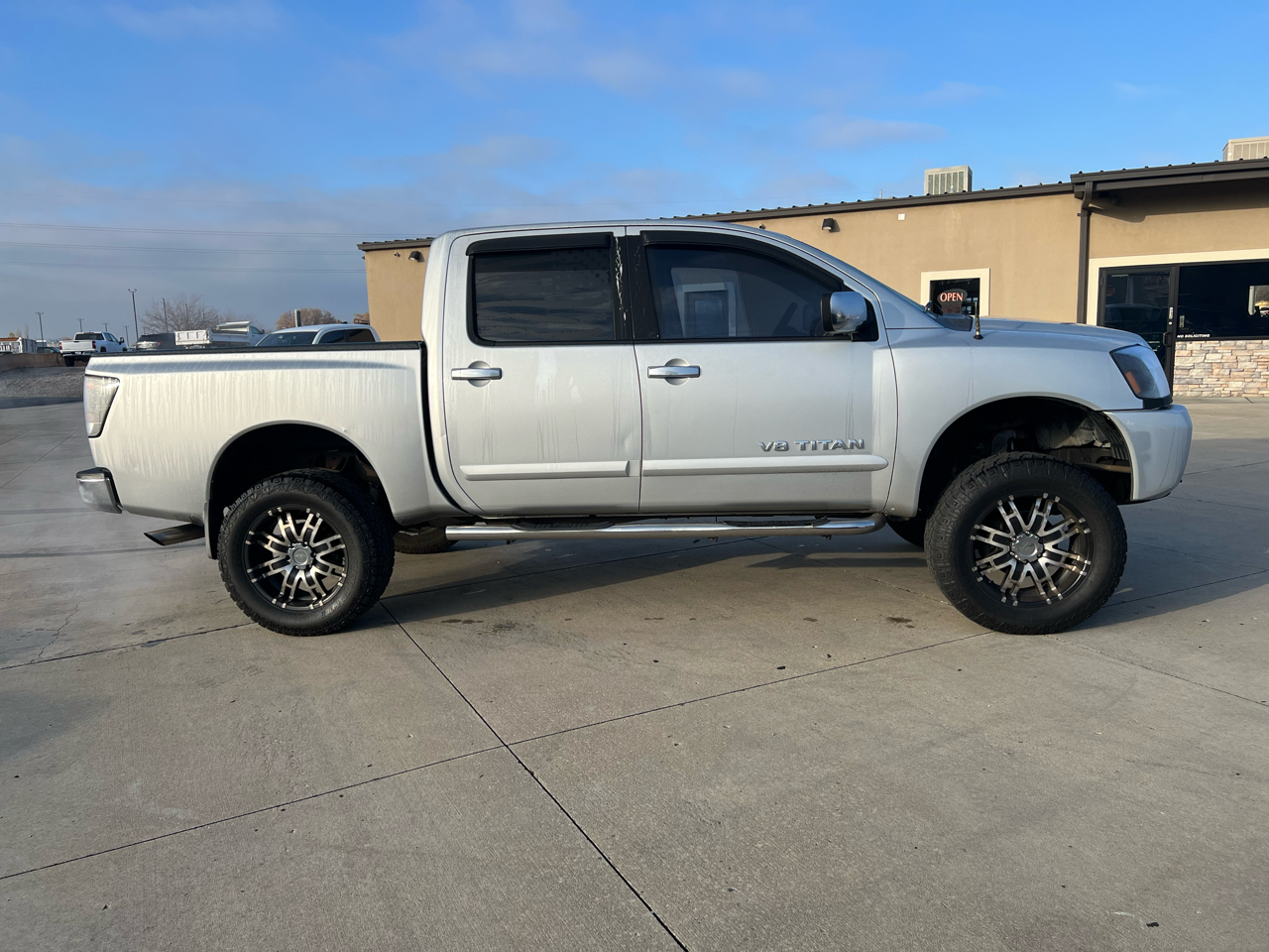 2006 Nissan Titan LE Crew Cab photo 4