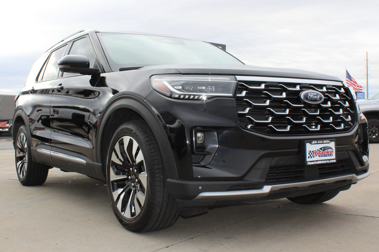 Ford Explorer Platinum AWD 2025
