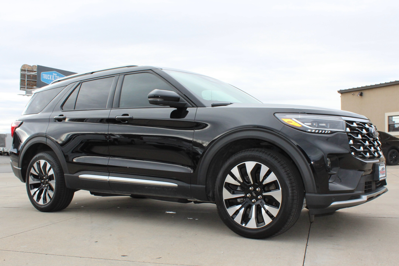 Ford Explorer Platinum AWD 2025