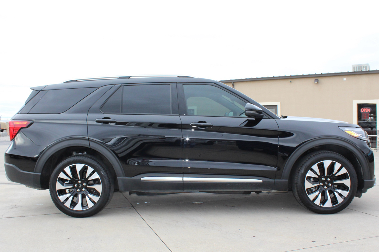 Ford Explorer Platinum AWD 2025