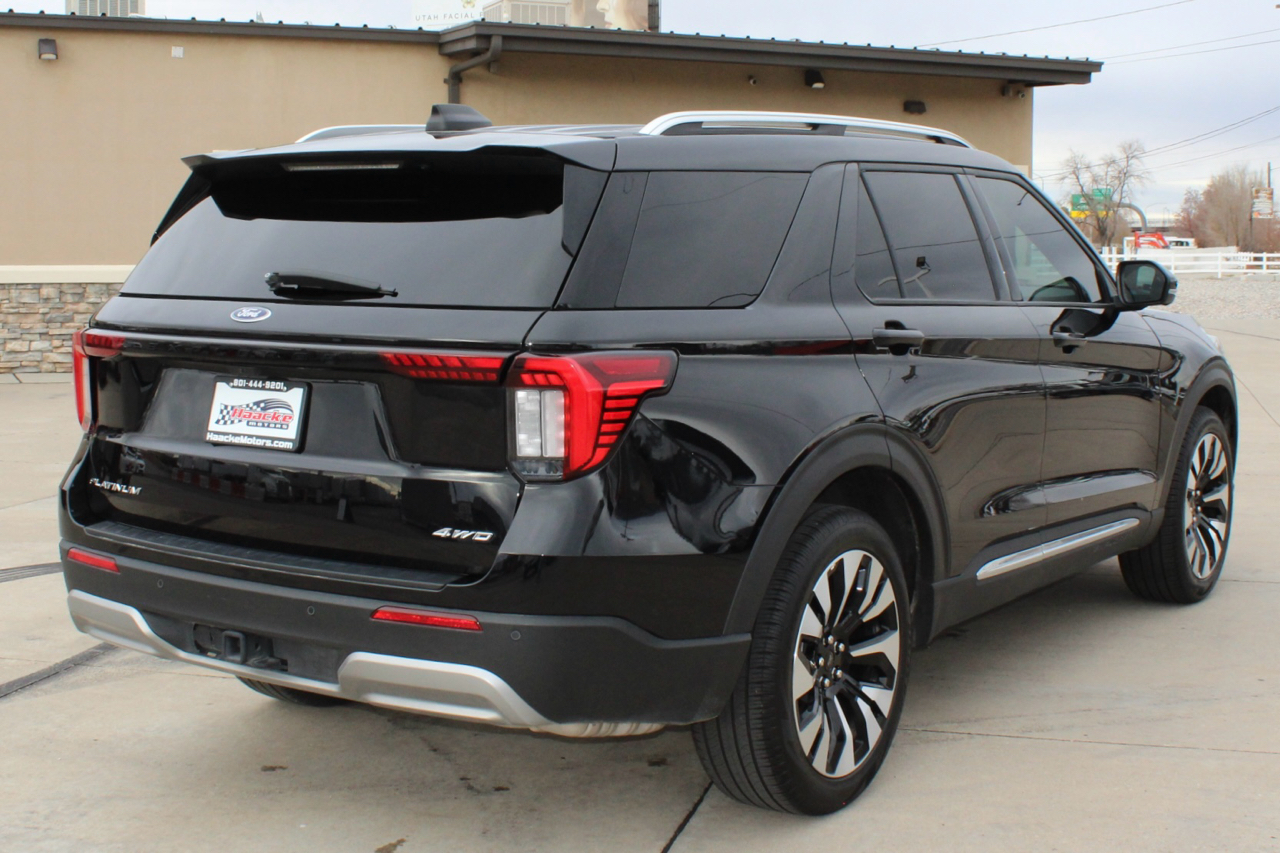 Ford Explorer Platinum AWD 2025
