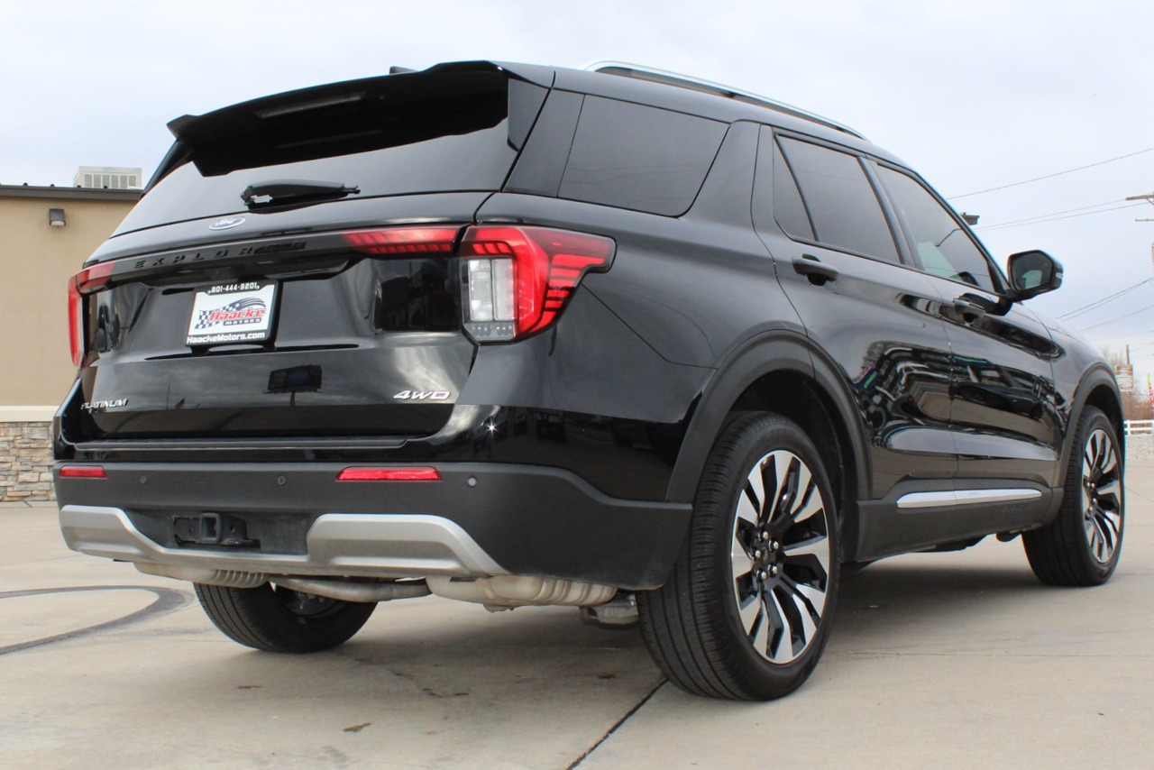 Ford Explorer Platinum AWD 2025