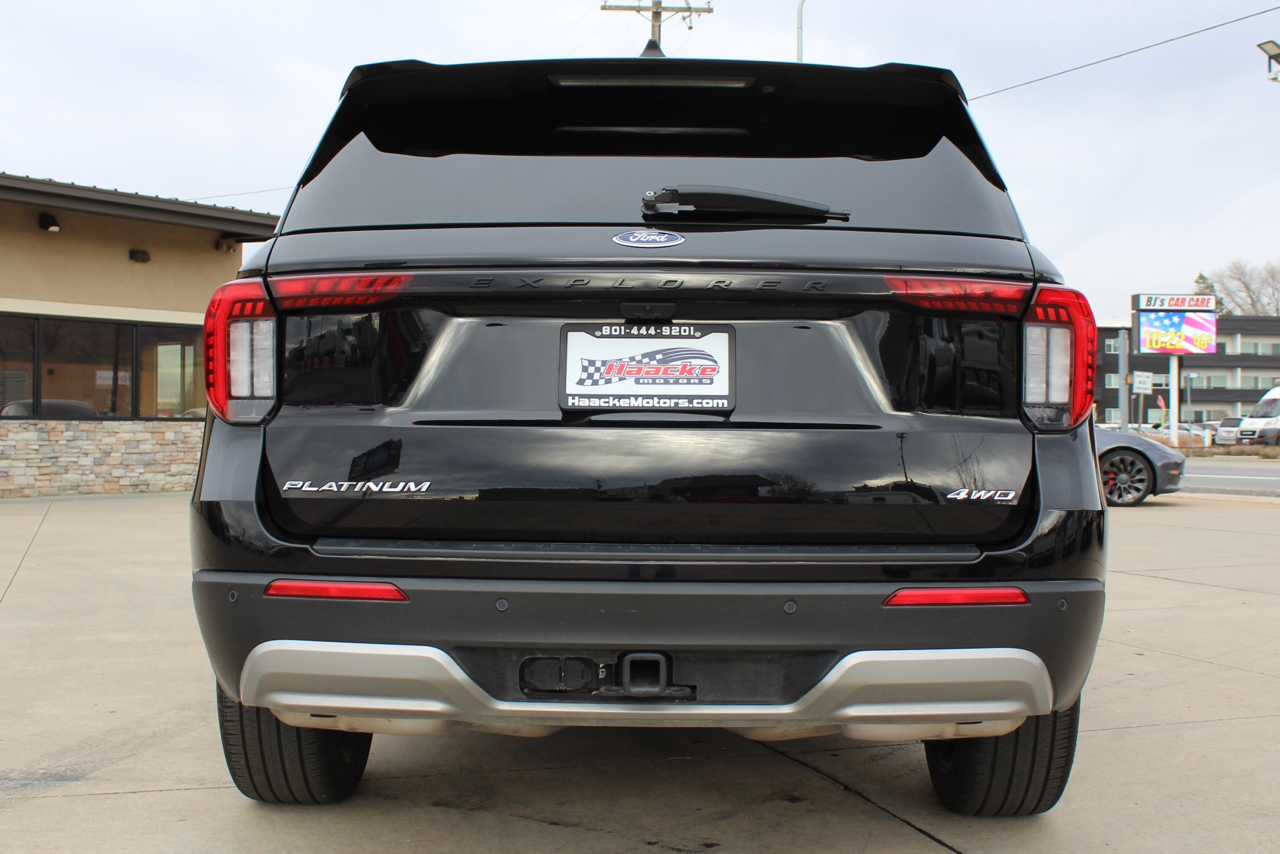 Ford Explorer Platinum AWD 2025