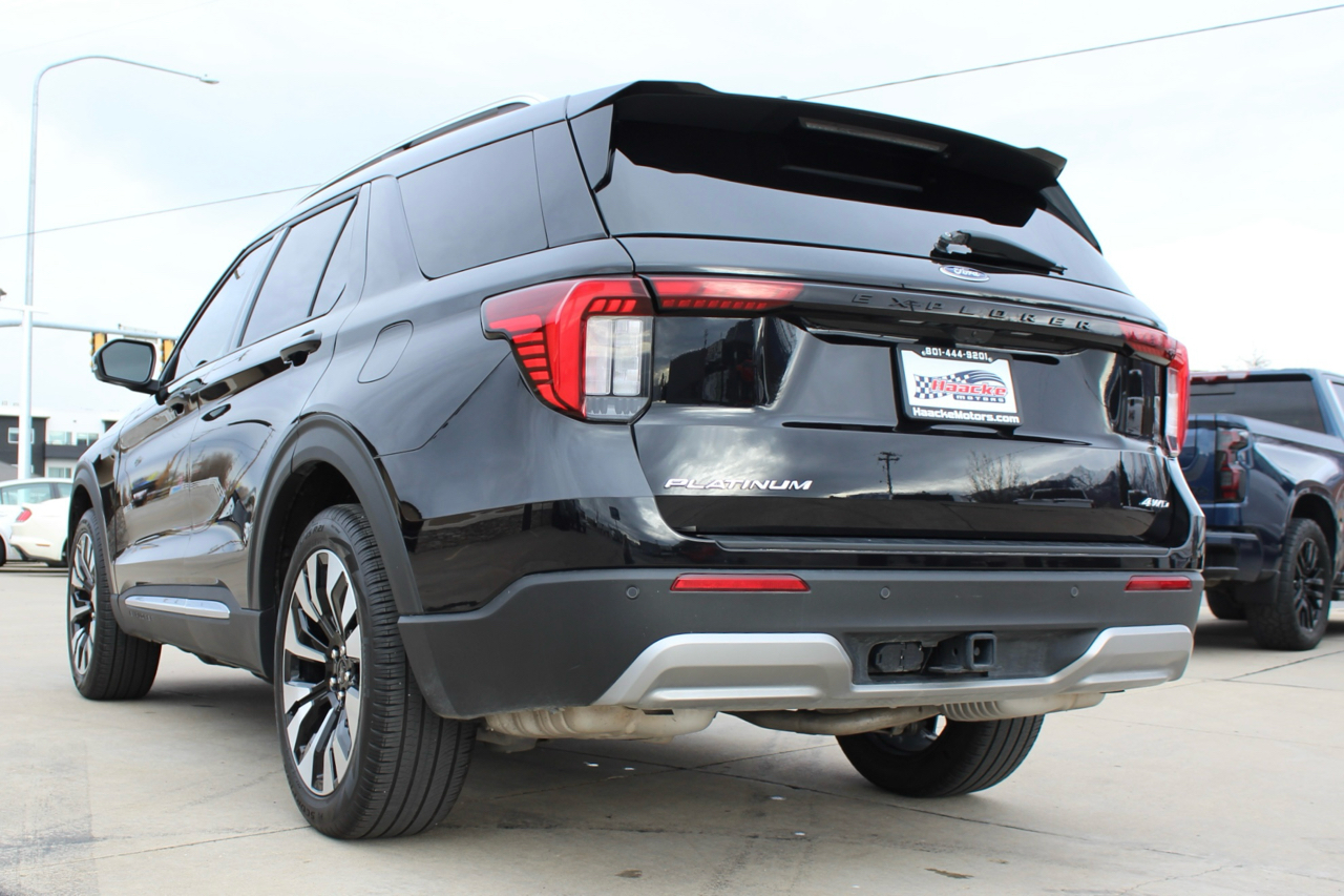 Ford Explorer Platinum AWD 2025