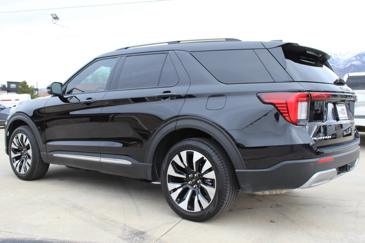 Ford Explorer Platinum AWD 2025