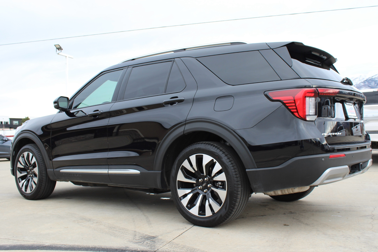 Ford Explorer Platinum AWD 2025