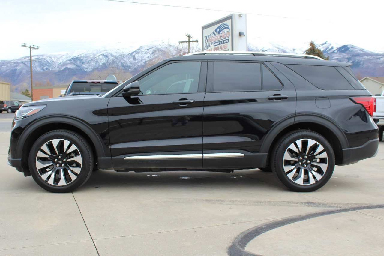 Ford Explorer Platinum AWD 2025