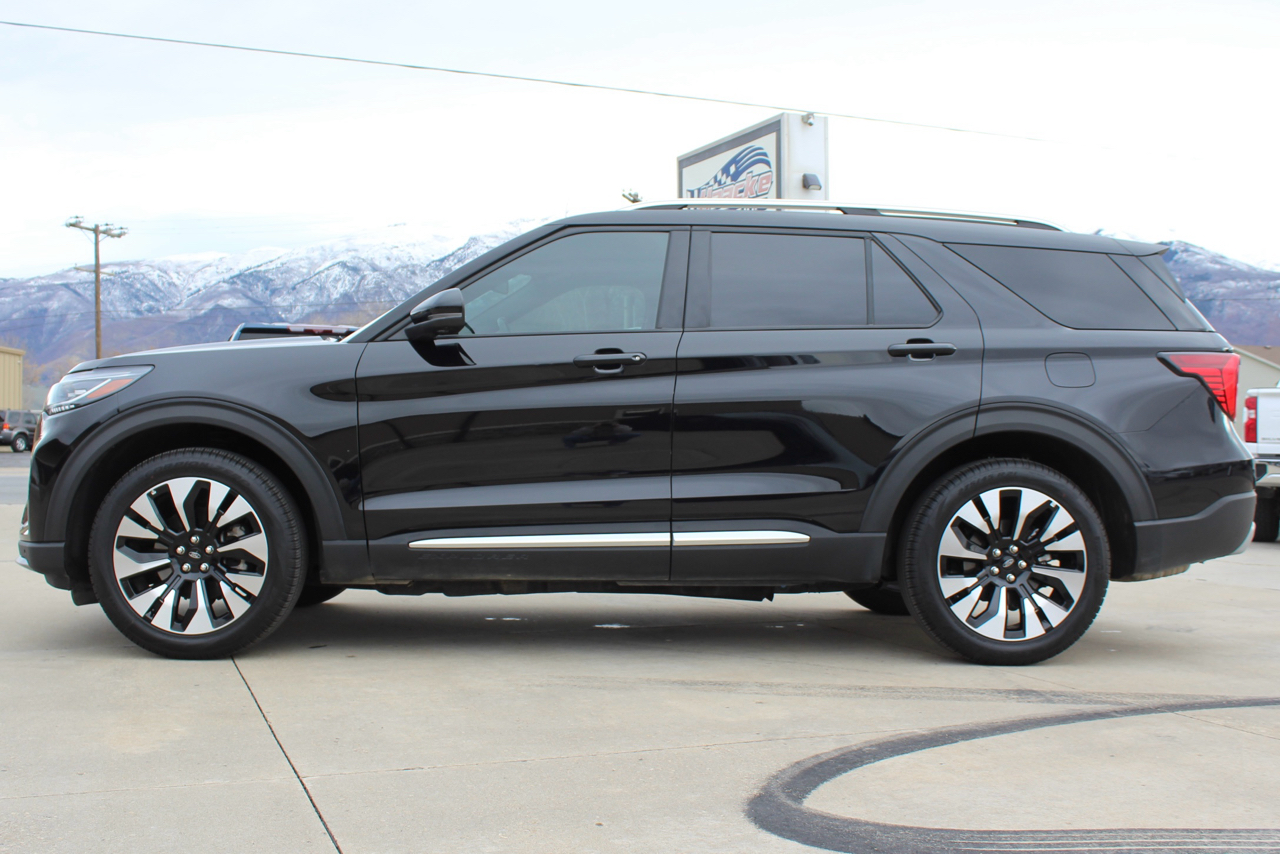 Ford Explorer Platinum AWD 2025