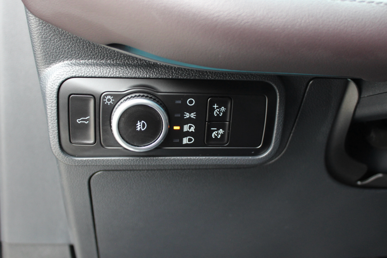 Ford Explorer Platinum AWD 2025